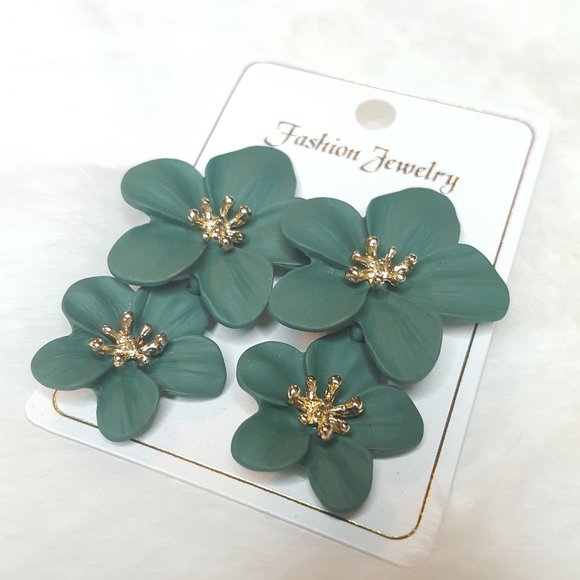 Jewelry - Forest Green Flower Drop Earrings